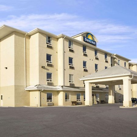 Days Inn By Wyndham Moose Jaw Kültér fotó